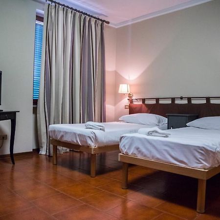 Hotel Bastimento Fiorenzuola dʼArda Esterno foto